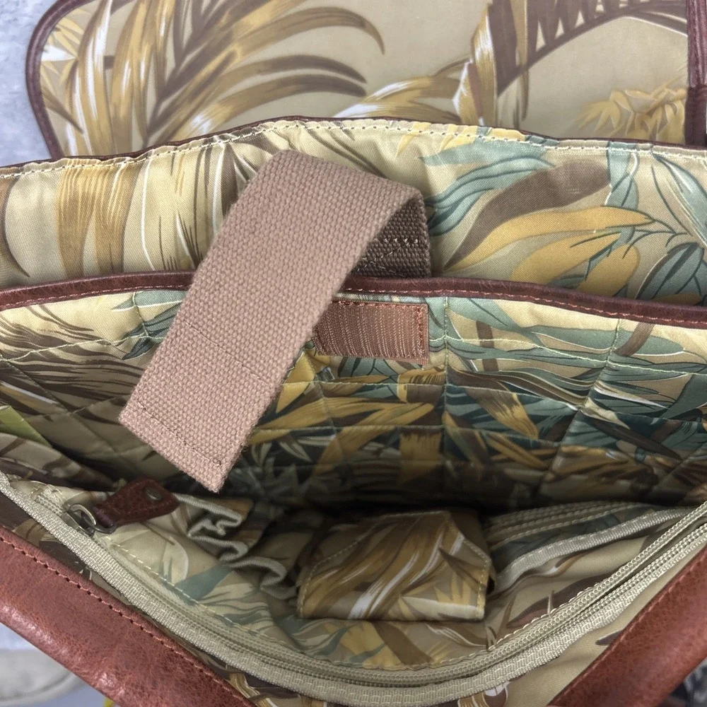 Tommy Bahama Leather Laptop Messenger Bag Cross-body Brown Pebbled Heavy